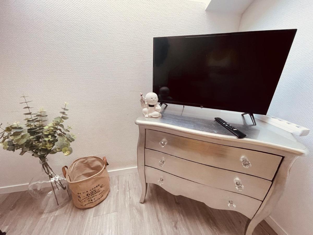 Les Suites Du 119 Vannes Esterno foto