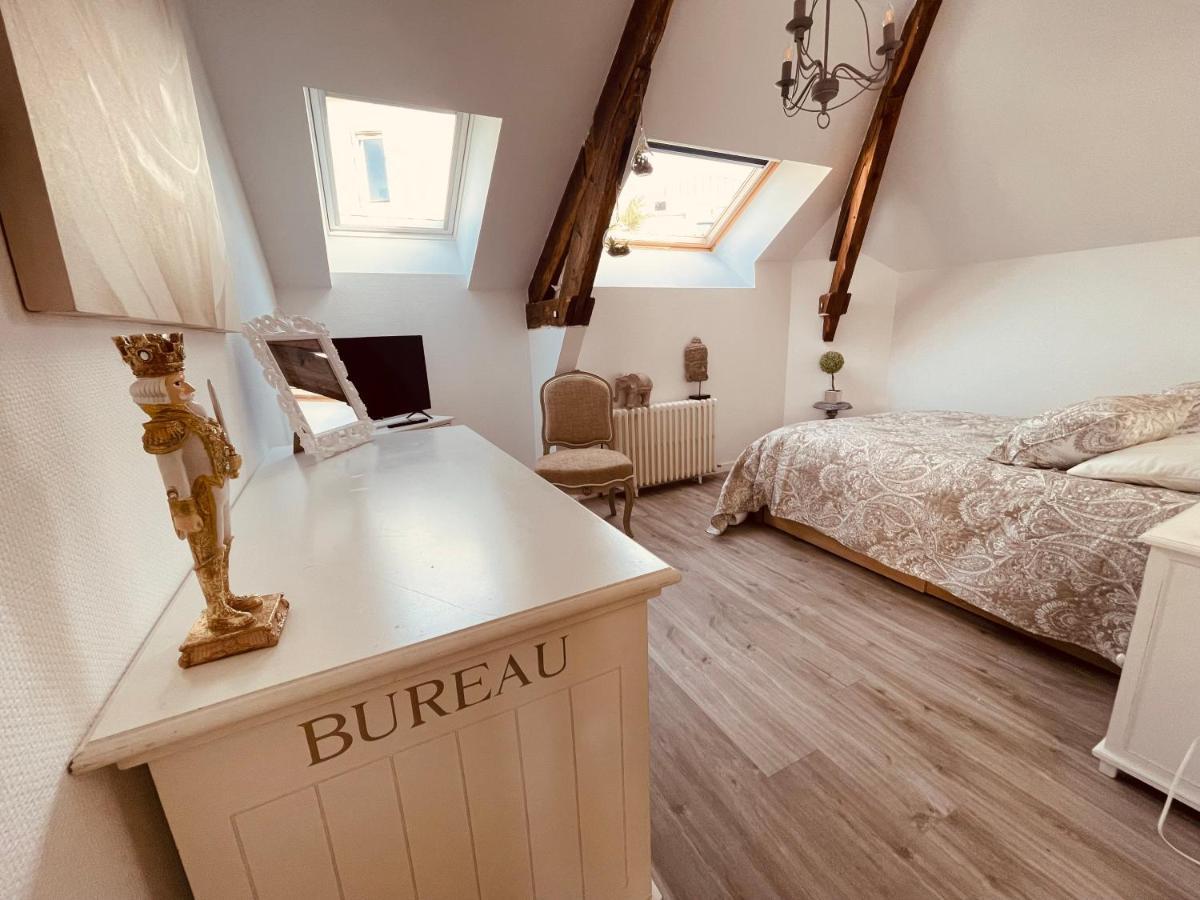Les Suites Du 119 Vannes Esterno foto